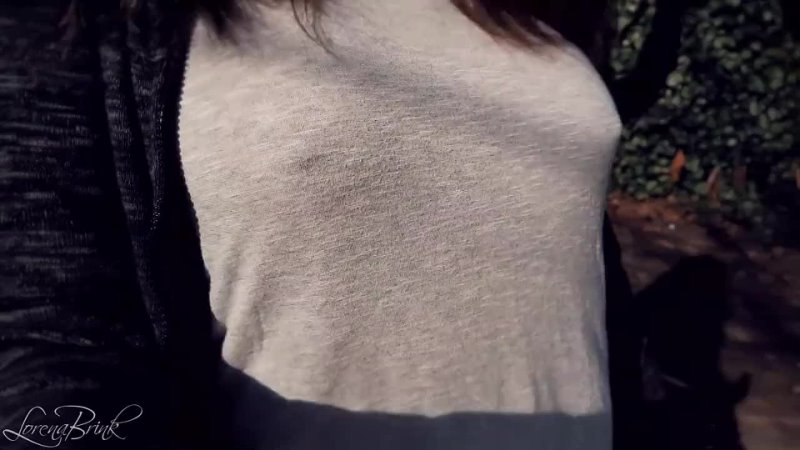 Bouncing Boobs in Shirt While Walking (