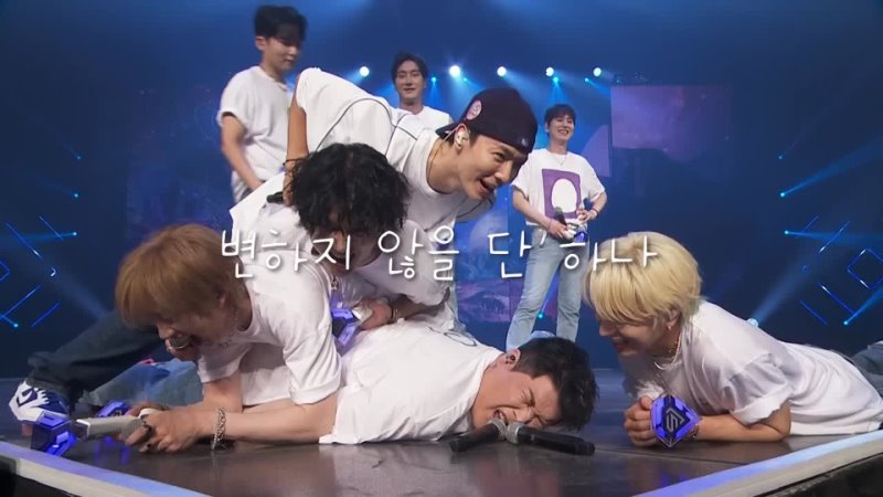 SUPER JUNIOR (슈퍼주니어) The Melody (우리에게) Special Video SUPER SHOW 9 : ROAD