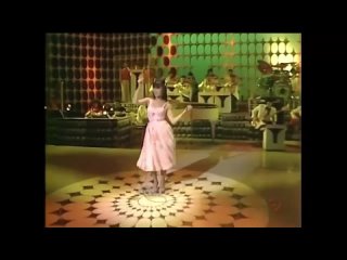 Mako Ishino 石野真子 - 春ラ！ラ！ラ！Spring La! A! A!. 1980