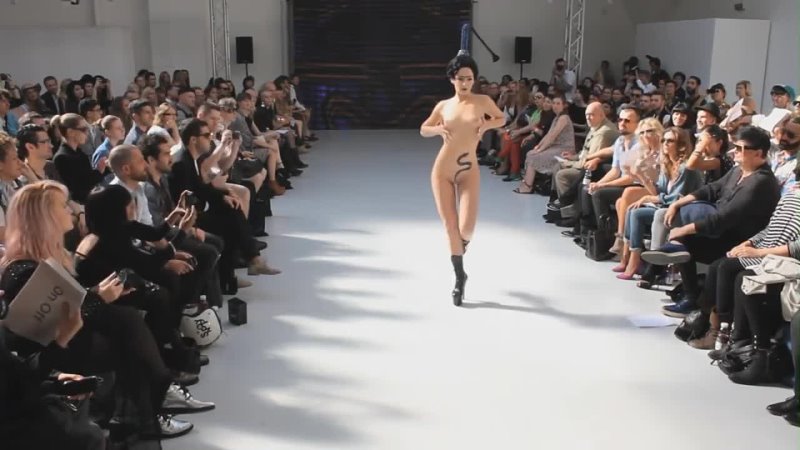 Naked fashion