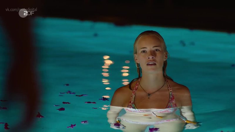 Valerie Huber Ein Sommer auf Mykonos (2020) HD 720p Nude Sexy Watch