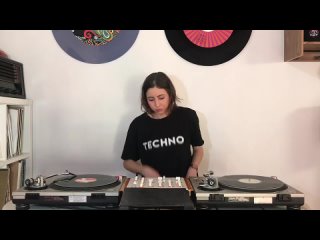 Only vinyl techno session / Rosana Nun [23/03/2020]