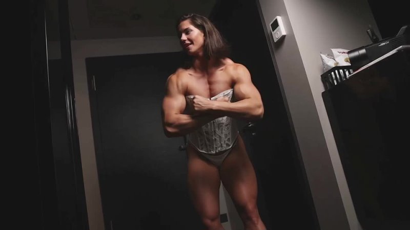 muscular sexy girl  Vladislava Galagan