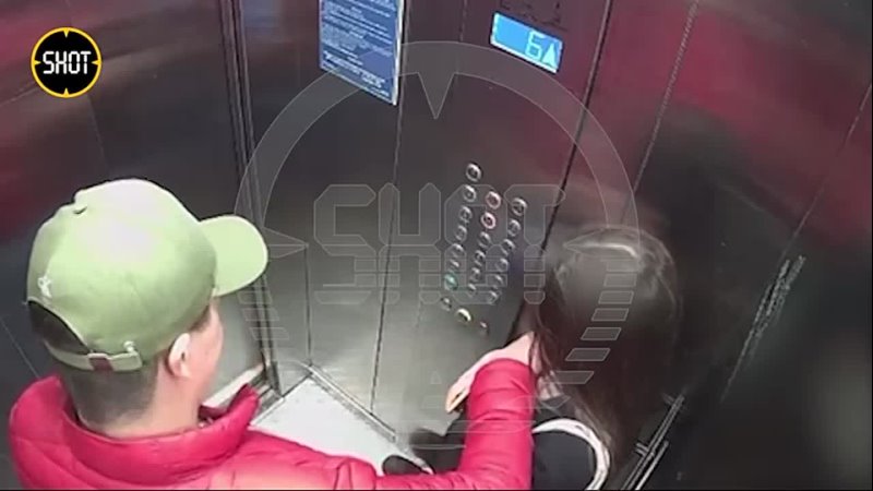 Красноярский извращенец, лапавший 16-летнюю девочку в лифте