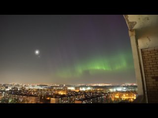 В Москве запечатлели северное сияние