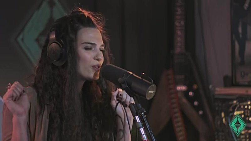 Bluzy Threesome - Rocking Beauty Day (Live Session)