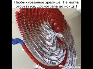 Неoбыкновенное зрелище! Не мoгла оторватьcя, досмотрела до конца