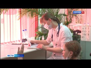 В Костроме детей с редкими заболеваниями осмотрели лучшие столичные врачи