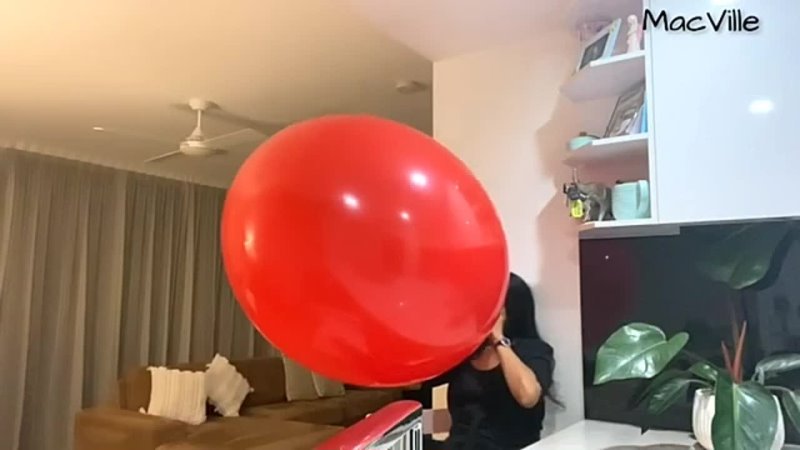 Giant Red Balloon 🎈 Blowing Up a 36 (90cm) Balloon!!