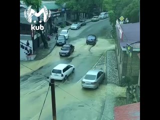 На сочинском водоводе крупный прорыв