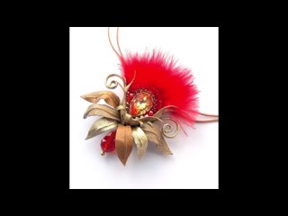 Кожаная брошь-кулон с перьями вышивкой бусинами и кристаллом цветок (2135)