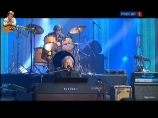 Юрий Антонов в юбилейном концерте _Я не жалею ни о чем_. 2010
