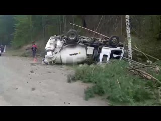 Бетономешалка перевернулась в Удачном