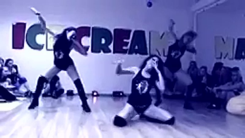 BOOTY DANCE PERFORMANCE BY ICE CREAM CREW AT DANCEHALL