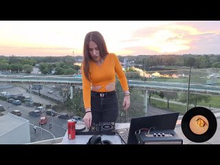 Sunset Grooves: Terrace Party House Mix / Pretzel DJ 25/05/2023