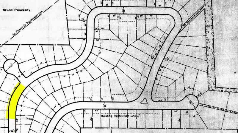 [Vox] Why so many suburbs look the same