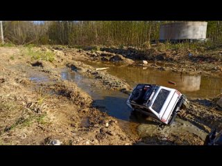 Off-road driving Traxxas Trx-4 Ford Bronco 4WD B&S