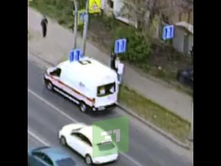 В Челябинске автомобилистка сбила 17-летнего парня на пешеходном переходе