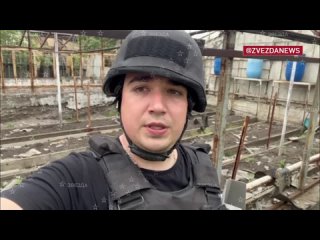 Кровать в крови и сгоревший дом: националисты обстреляли жилой дом в Киевском районе Донецка, ранен 13-летний мальчик