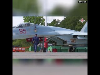 В небе над Балтикой проводится летно-тактическое учение истребительной авиации Экипажи Су-27 Балтийс