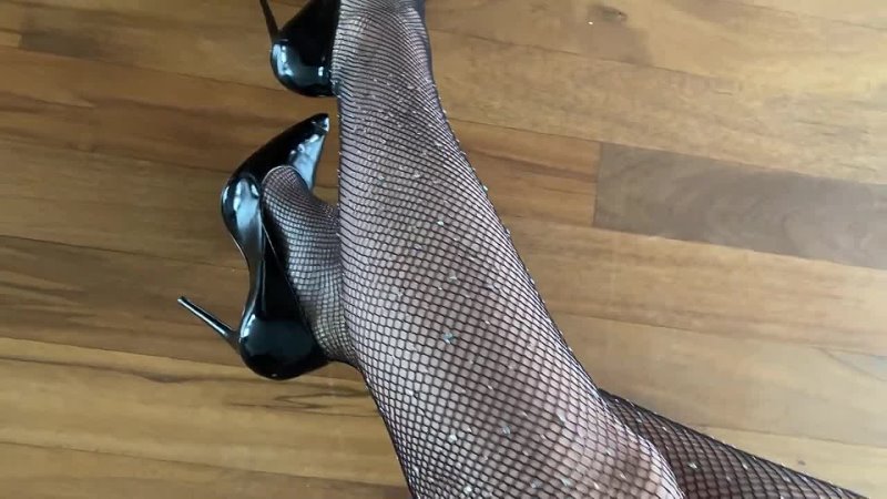 Shiny White Stockings vs Black Pantyhose with Crystals ✨ TRY ON Excinderella(720p)