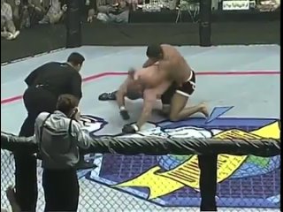 26 лет назад, 30 мая 1997 года, Витор Белфорт в первом раунде нокаутировал Дэвида Танка Эббота в рамках UFC 13