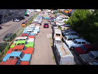 Огромная парковка раритетов и иномарок - как они сюда попали? #ДорогоБогато #тачказарубль