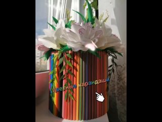 Шляпная коробка с цветочной композицией