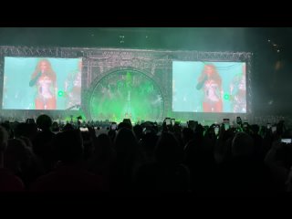 Beyoncé - Alien Superstar (Renaissance World Tour - Cardiff)