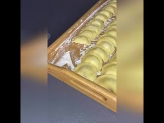 Вареники с творогом и бананом 🥟