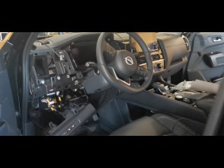 Защита от угона Nissan Pathfinder - Пример разбора салона для скрытной установки