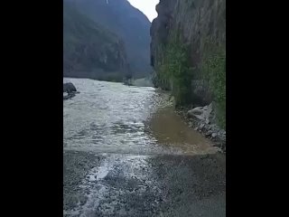 Из-за паводка закрыли проезд по дорогам в Горном Алтае