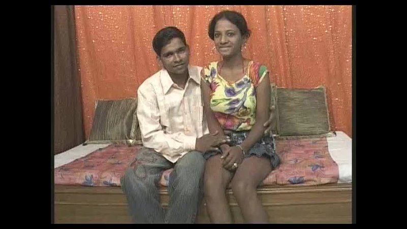 Real Indian couple NILOFER and Salman Desi Black milk Hardcore Sex pussy sucker Indian cock
