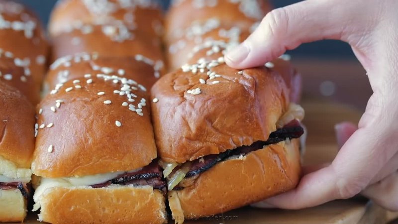 How To Make Easy French Dip Sliders