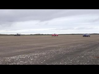 [carwow Русская версия] Ferrari 296 GTB против McLaren 765LT против Porsche GT2 RS: ГОНКА