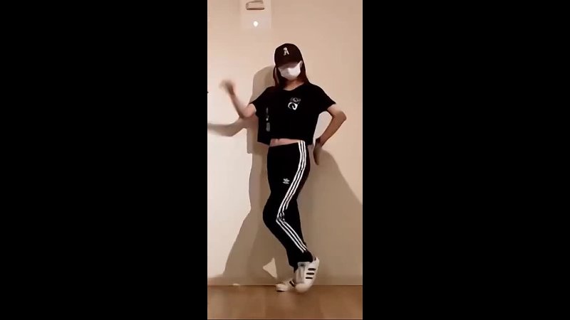 The Infamous Moa Kikuchi - MOAMETAL - Dance Video