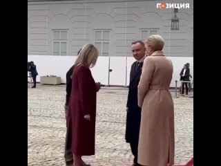 Вассерман объяснил приветствие жены президента Польши к Зеленскому на русском языке