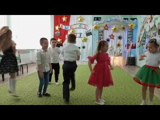 ПОЧЕМУЧКИ ВЫПУСК Танец НЕвыпускников.mp4