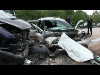 Двое погибли, трое пострадали. Полицейские выясняют обстоятельства убийственной аварии на трассе Бугульма - Уральск