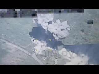 Экипажи истребителей-бомбардировщиков Су-34М ВВО ВКС России с помощью ФАБ-500 с УМПК поразили пункт базирования личного состава