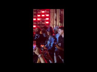 Рианна, A$AP Rocky и гости показа Louis Vuitton Menswear Spring Summer 2024 ()