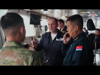 🇷🇺🇨🇳🚢 Navios da Marinha Russa e da Marinha Chinesa atuaram juntamente em exercícios militares