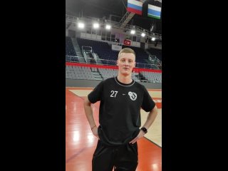 Игрок «Синары» Григорий Валеев поздравляет ДИВС с 20-летием! 🤩