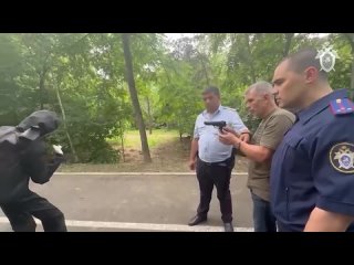 Сергей Денисенко показал, как убивал экс-командира подлодки