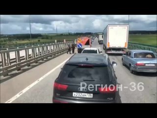 Воронежская полиция 160 км гналась за пьяным водителем: кадры преследования и задержания