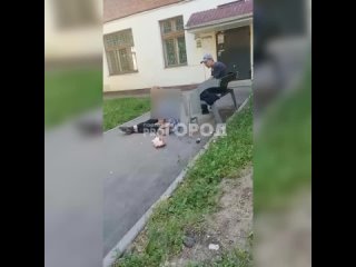 Человек ругается в общественном месте в Новочебоксарске