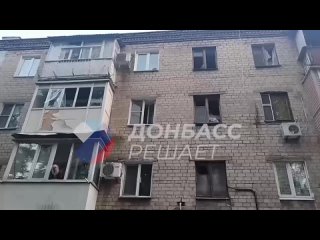 Кадры с места смертельного ранения жительницы Донецка осколками снаряда ВСУ
