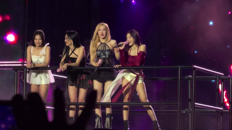 230715 BLACKPINK - FOREVER YOUNG @ BORN PINK WORLD TOUR in Paris