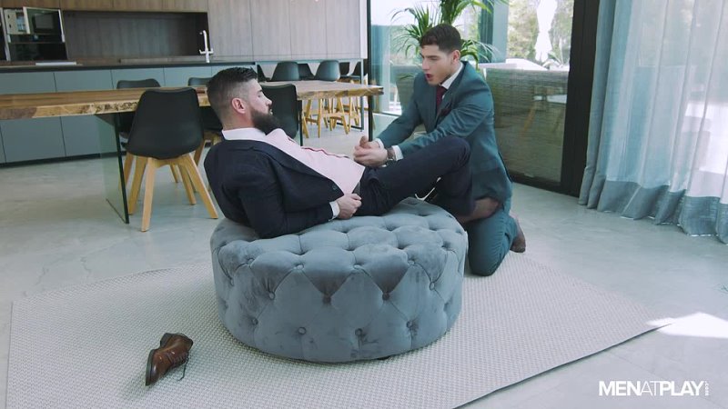 Menatplay - An Executive Bargain - Justin Jett & Bastian 