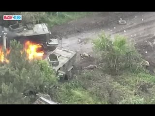 🇺🇦🇷🇺 Уничтожения двух украинских МРАПов с пехотой одним резким заездом российского танка Т-80 136-ой ОМсБр